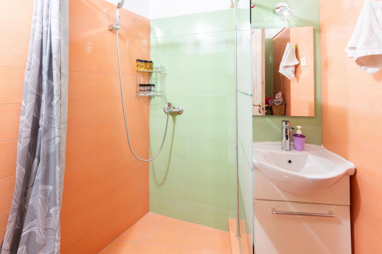 Matilda Central Apartment Aegina Ngoại thất bức ảnh